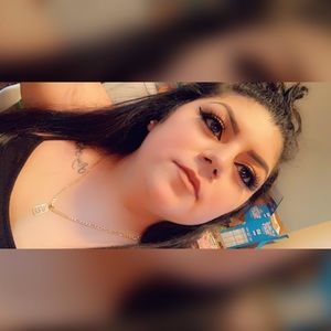 Meet your Posher, Paula j